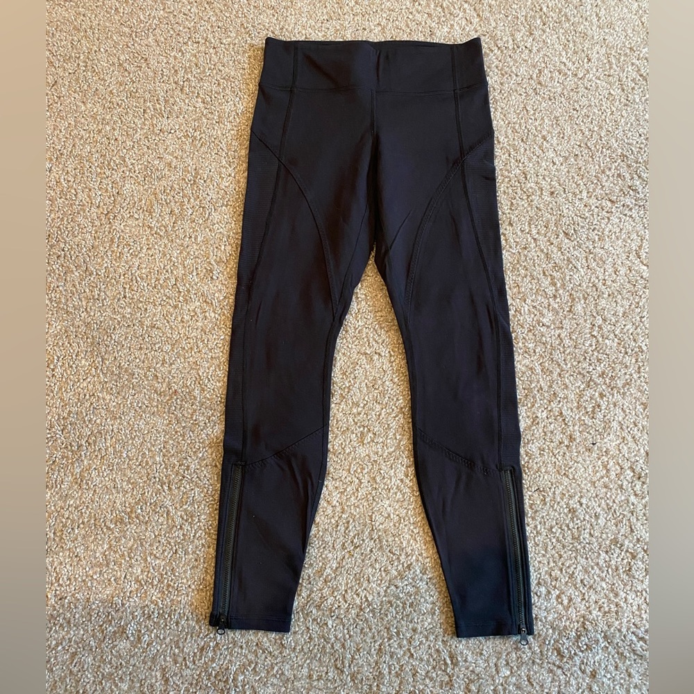 Black Lululemon zip ankle legging
